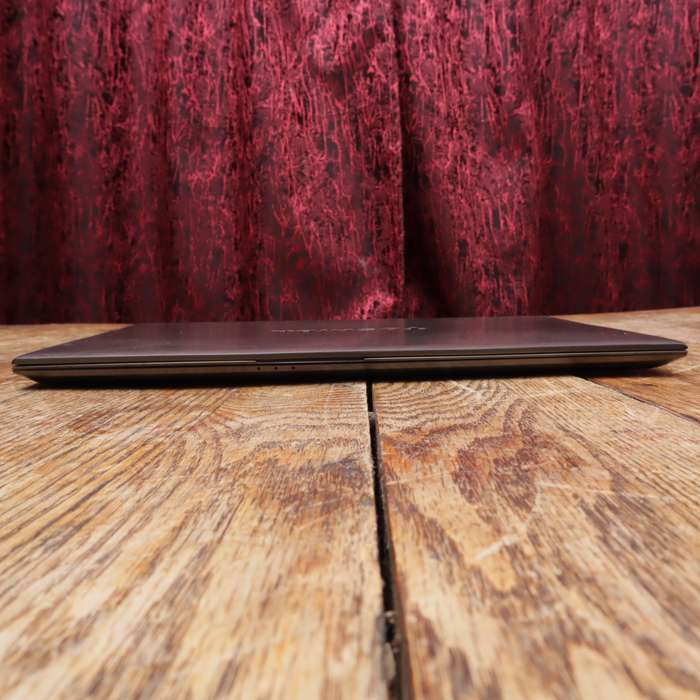 Toshiba Portege Z930 13" Laptop PC Core i7 4GB RAM 2.1GHz