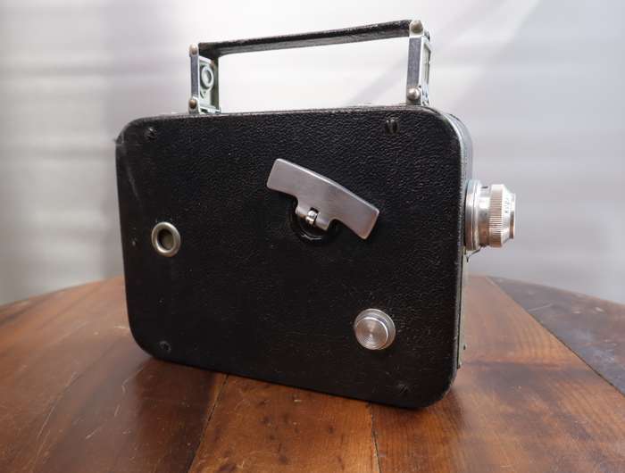 **VINTAGE** Cine Kodak Eight-25 + Kodak Anastigmat 13mm f2.7 Lens (8mm) (Collectable)