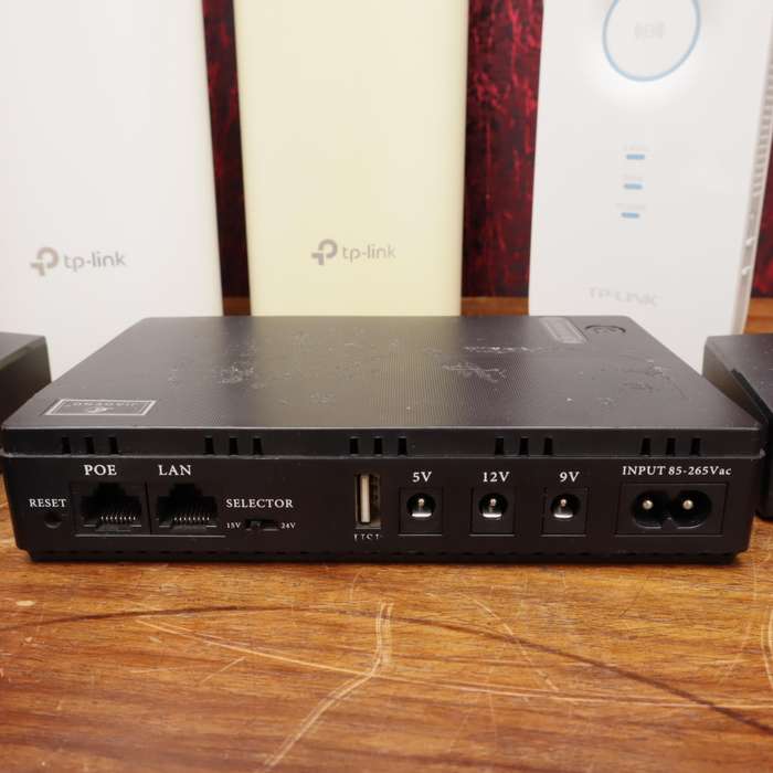 TP-Link Deco E4R and RE450 AC 1750 Wi-Fi Range Extender and Portable UPS