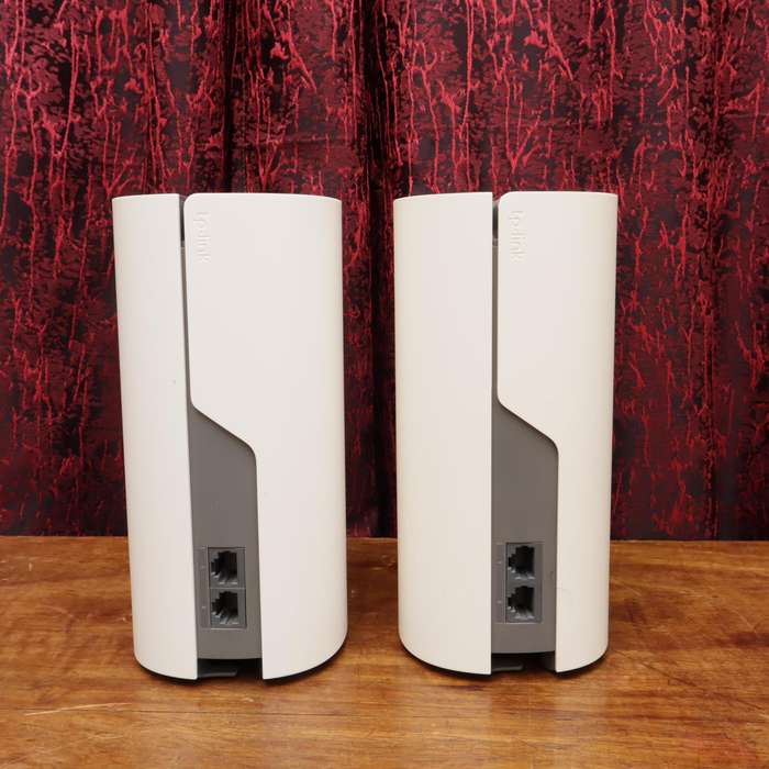 TP-Link Deco E4R and RE450 AC 1750 Wi-Fi Range Extender and Portable UPS