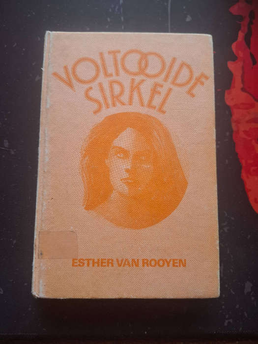 Esther van Rooyen - Voltooide sirkel