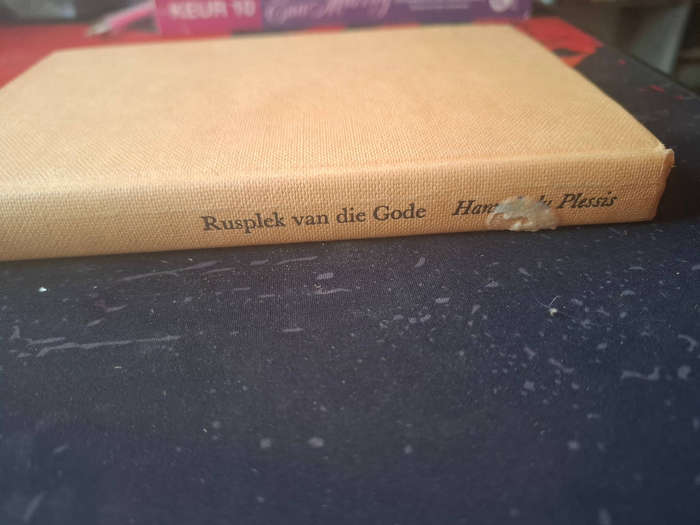 Hannah du Plessis - Rusplek van die gode