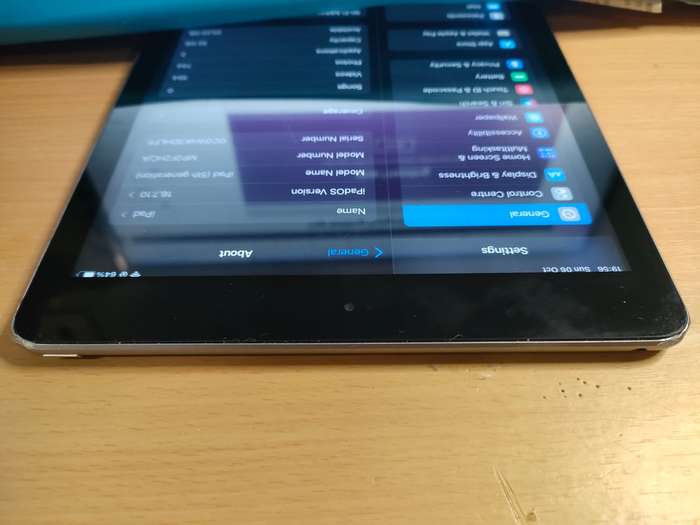 Apple iPad 9.7 (2017) 5th Gen | RETINA 9.7 inch