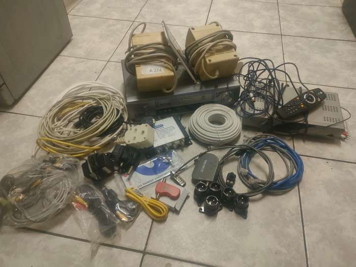 Lot Chargers / Electronics / TV items / Cables / ETC