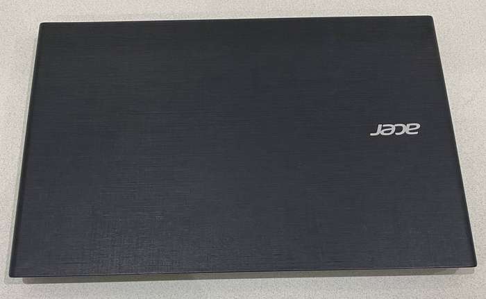 Clearance Sale !!! Acer Extensa 2511 laptop - i5