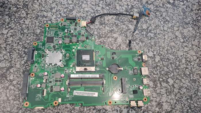 ACER ASPIRE 5349, 5749  LAPTOP MOTHERBOARD ** i3 -2nd Gen