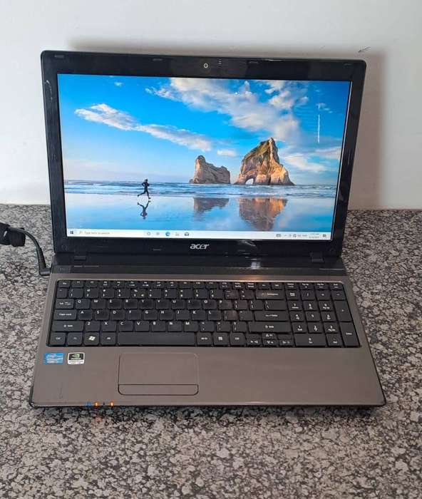 i7 Acer Laptop - AUCTION SPECIAL