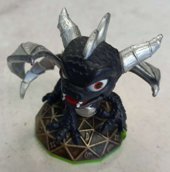 Dark Spyro Figurine - Skylanders Spyros Adventure