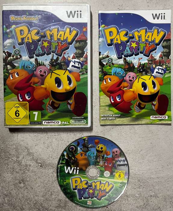 Pac-Man Party (Nintendo Wii)  Complete in Box  Family Party Game