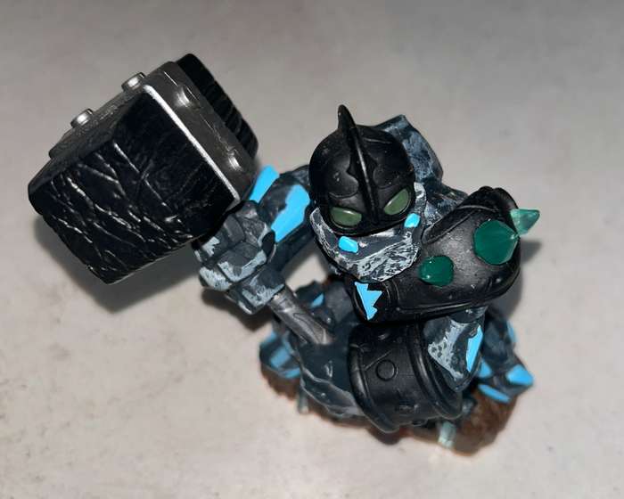 Granite Crusher Figurine - Skylanders Giants