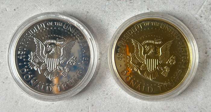 2 X Donald Trump Presidential Tokens