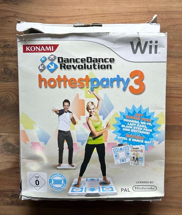 Dance Dance Revolution Hottest Party 3 (Bundle) (Wii)