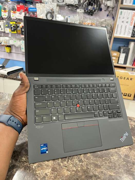 Refurbished Lenovo ThinkPad T14 Gen 3 Intel i5 12th Gen 256 SSD 16GB 14"FHD Pre-Owned