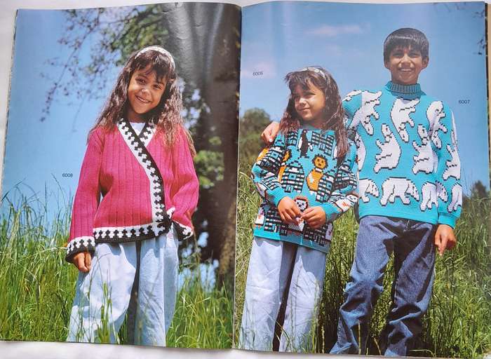 PASSAP International volume 60 magazine - Ideal for both beginners and experienced knitters