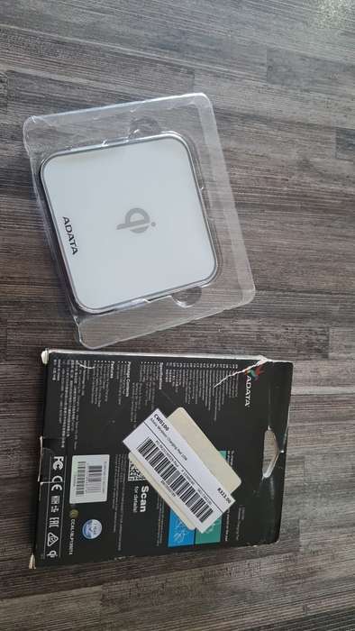 Adata CW0100 Wireless Charging Pad White