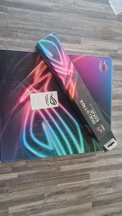 ASUS Per NC03 Strix Edge  Gaming Mousepad