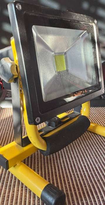2x Emergency LED lights