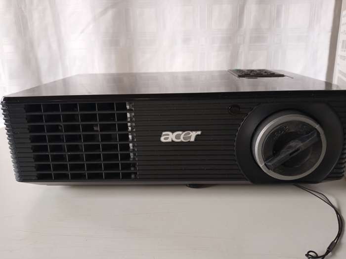 Acer Projector X1160P DLP
