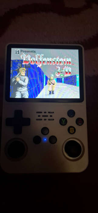 R36S Retro console