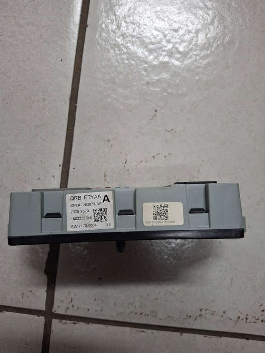 Jaguar XF fusebox