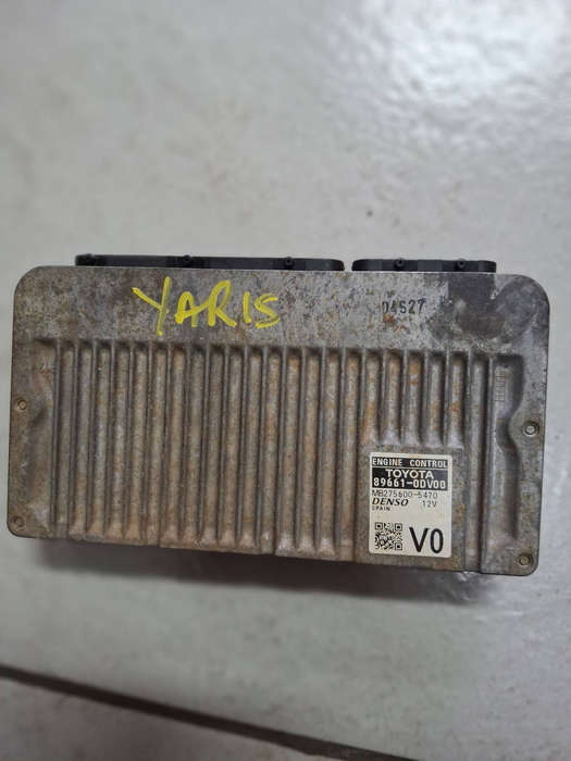 Toyota Yaris computer box ECU