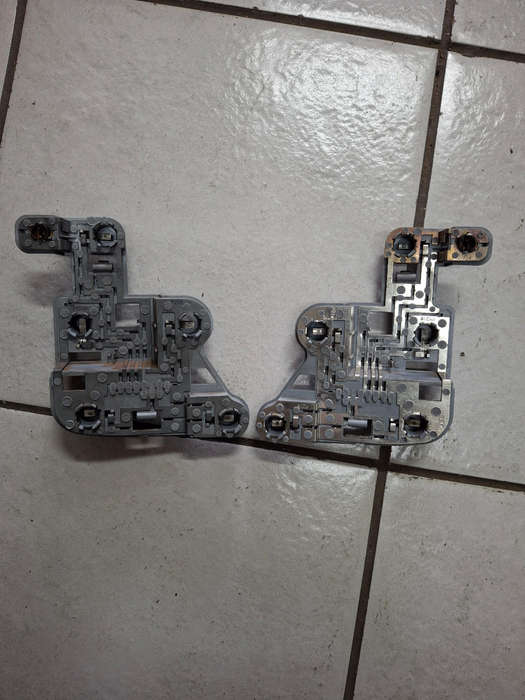 Mercedes benz W204 taillight bulb holder