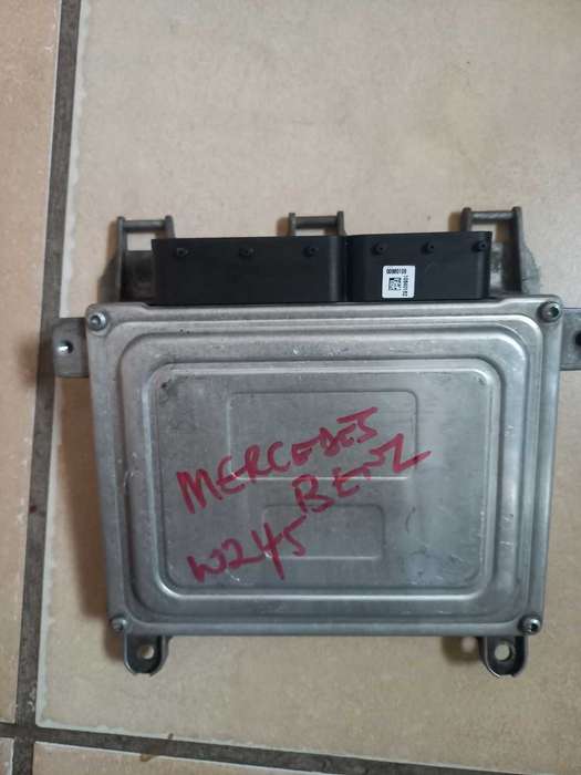 Mercedes Benz W245 computer box ECU