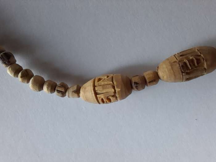 Tulsi neck beads carved with maha mantra small