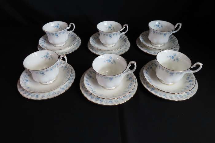 Royal Albert Memory Lane 6 x Tea Trio's. (18 Piece)