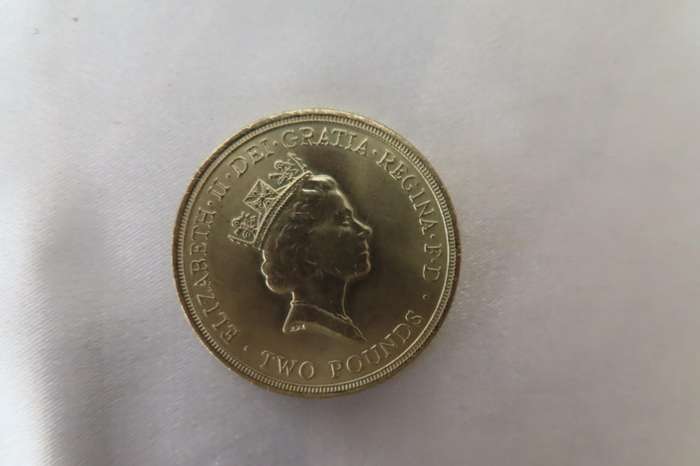 Elizabeth II Dei-Gratia-Regina. F.D Commonwealth Games 1986 Coin