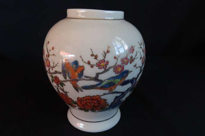 Vintage Imari Japanese Lidded Ginger Jar.