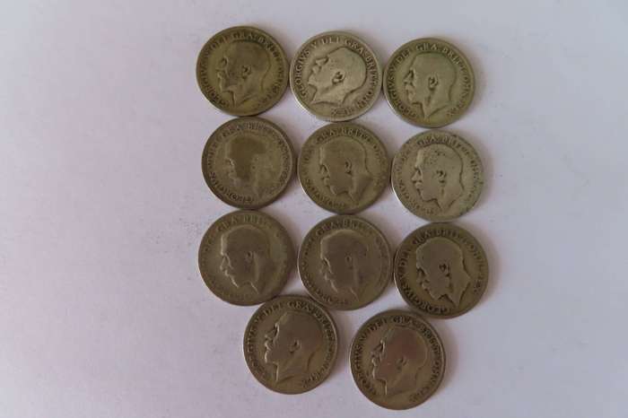 Great Britain George V Sixpence Coins x 11.