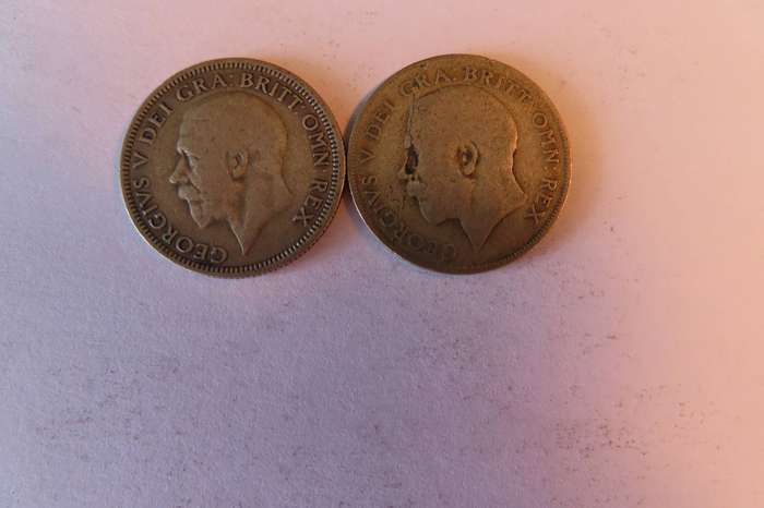 Great Britain George V 1922 & 1928 One Shilling Coins