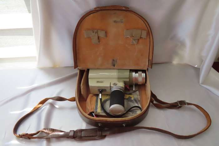 Vintage Minolta Zoom 8mm Movie Camera in Leather Case.