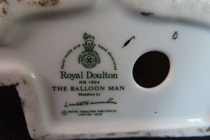 Royal Doulton Figuring The Balloon Man HN1954
