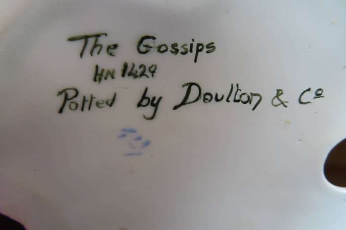 Royal Doulton Figurine The Gossips HN 1429