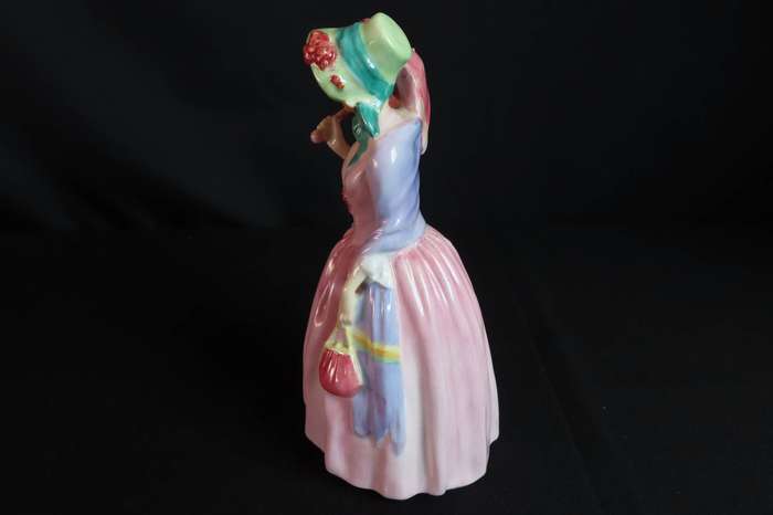 Royal Doulton Figurine Miss Demure HN 1402.