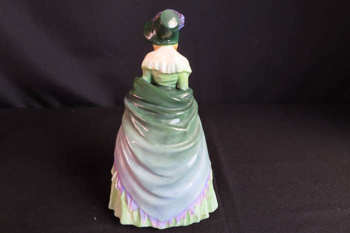 Royal Doulton Figurine A Victorian Lady HN 1452.