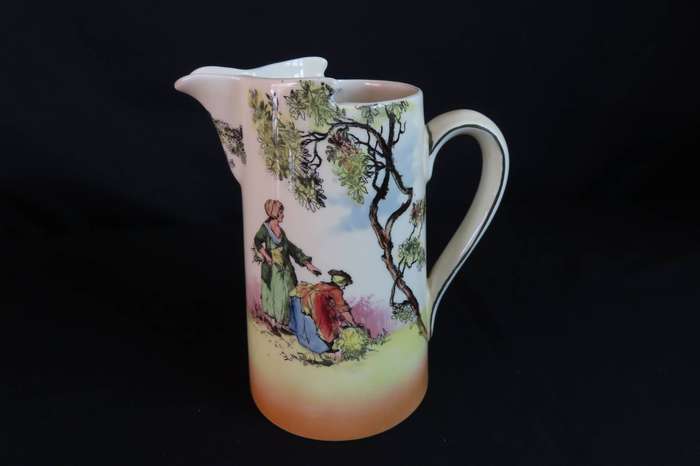 Royal Doulton The Gleaners D 6123 Coffee Pot.