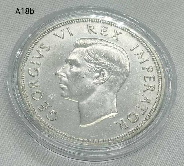 1947 Crown - 5 shillings Union of South Africa- .800 silver - in capsule