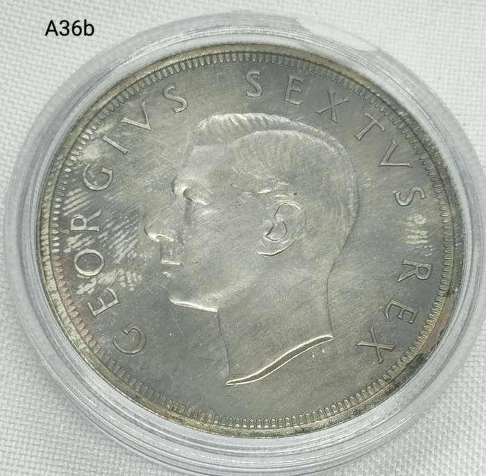 1948 Union of SA Crown - 5 shillings - .800 silver - in capsule