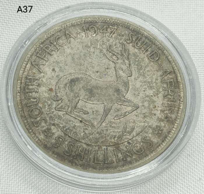 1947 Union of SA Crown - 5 shillings - .800 silver - in capsule