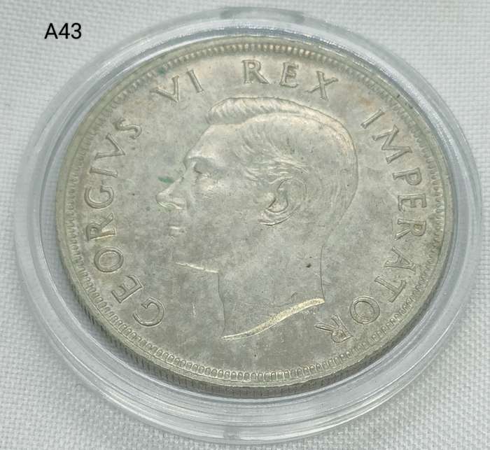 1947 Union of SA Crown - 5 shillings - .800 silver - in capsule