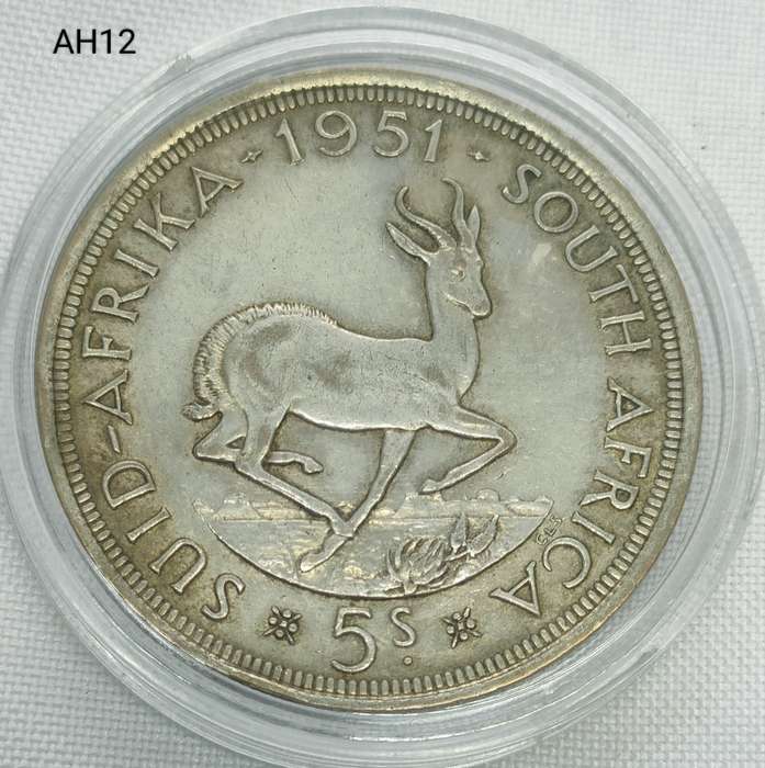 1951 Union of SA crown - 5 shillings - .500 silver - in capsule