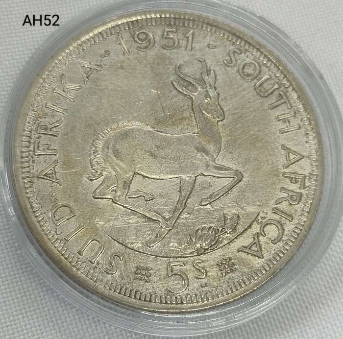 1951 Union of SA crown - 5 shillings - .500 silver - in capsule
