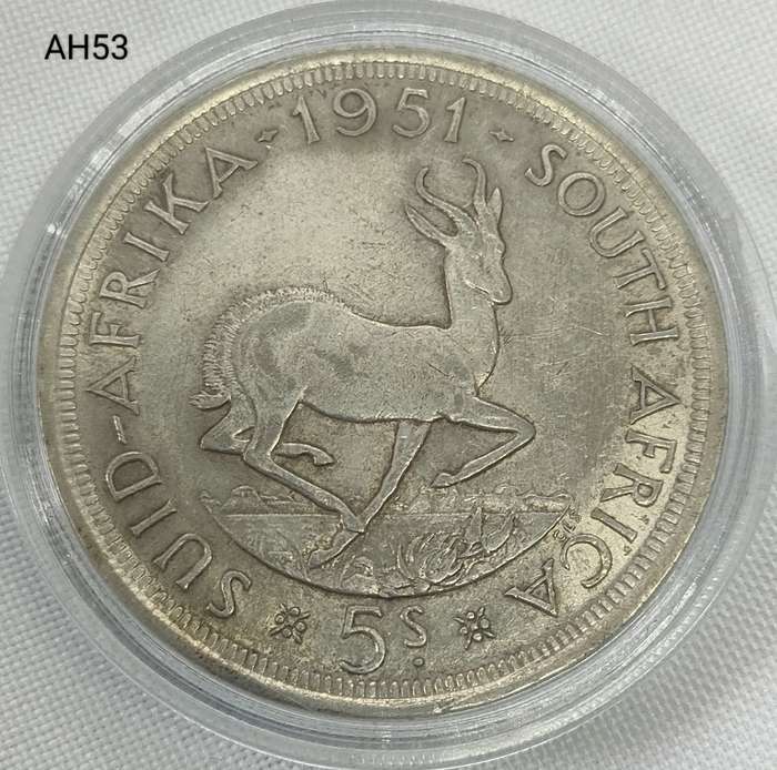 1951 Union of SA crown - 5 shillings - .500 silver - in capsule