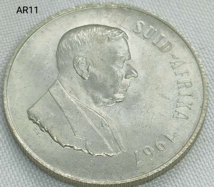 1967 RSA - R1 - .800 silver - in capsule