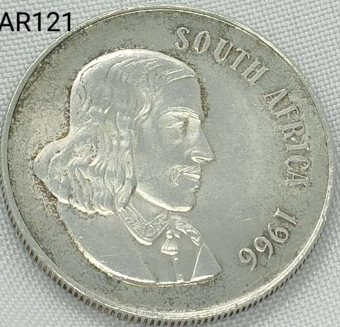 1966 RSA - R1 - .800 silver - in capsule