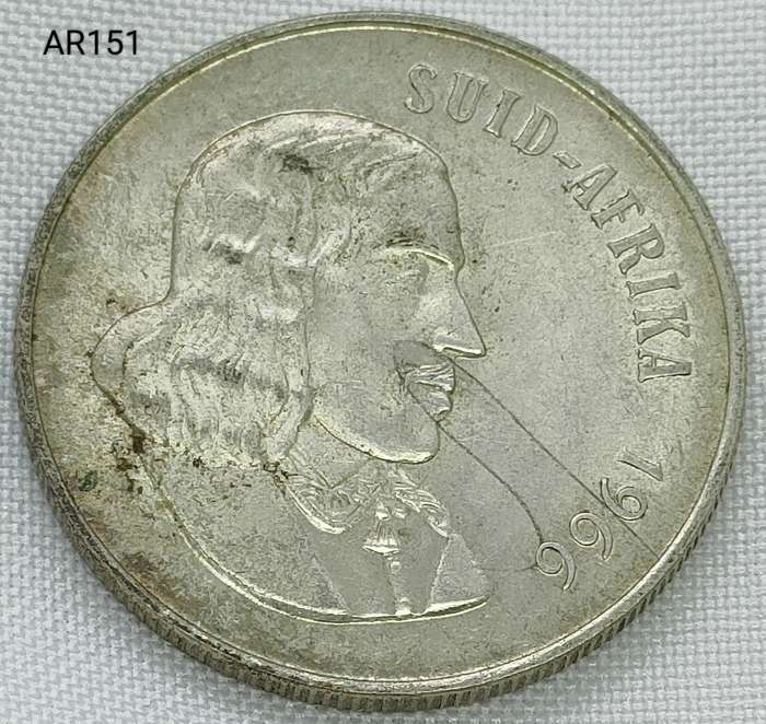 1966 RSA - R1 - .800 silver - in capsule