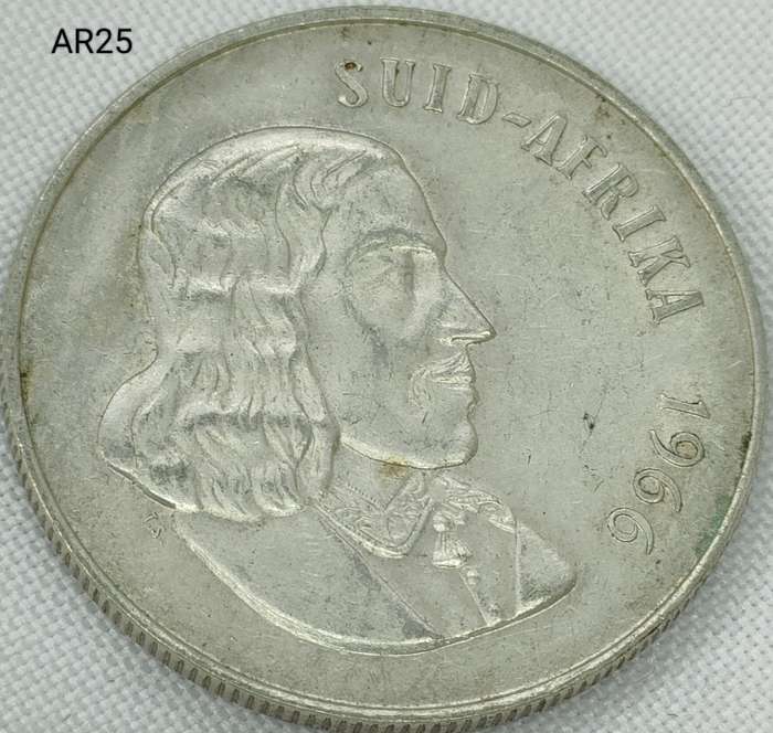 1966 RSA - R1 - .800 silver - in capsule